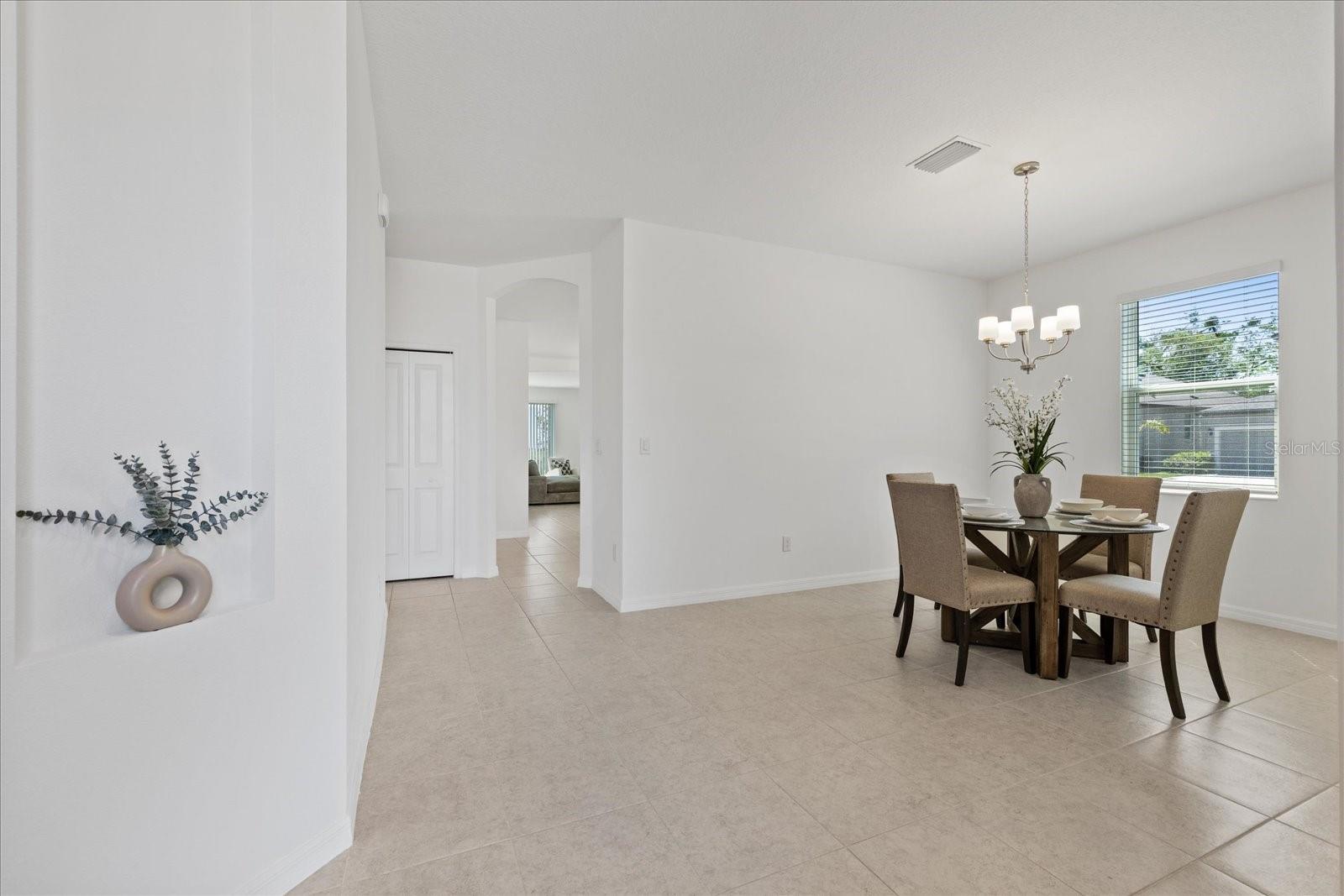 1050 DAVIS HEATHER CIR, SEFFNER, FL, 33584