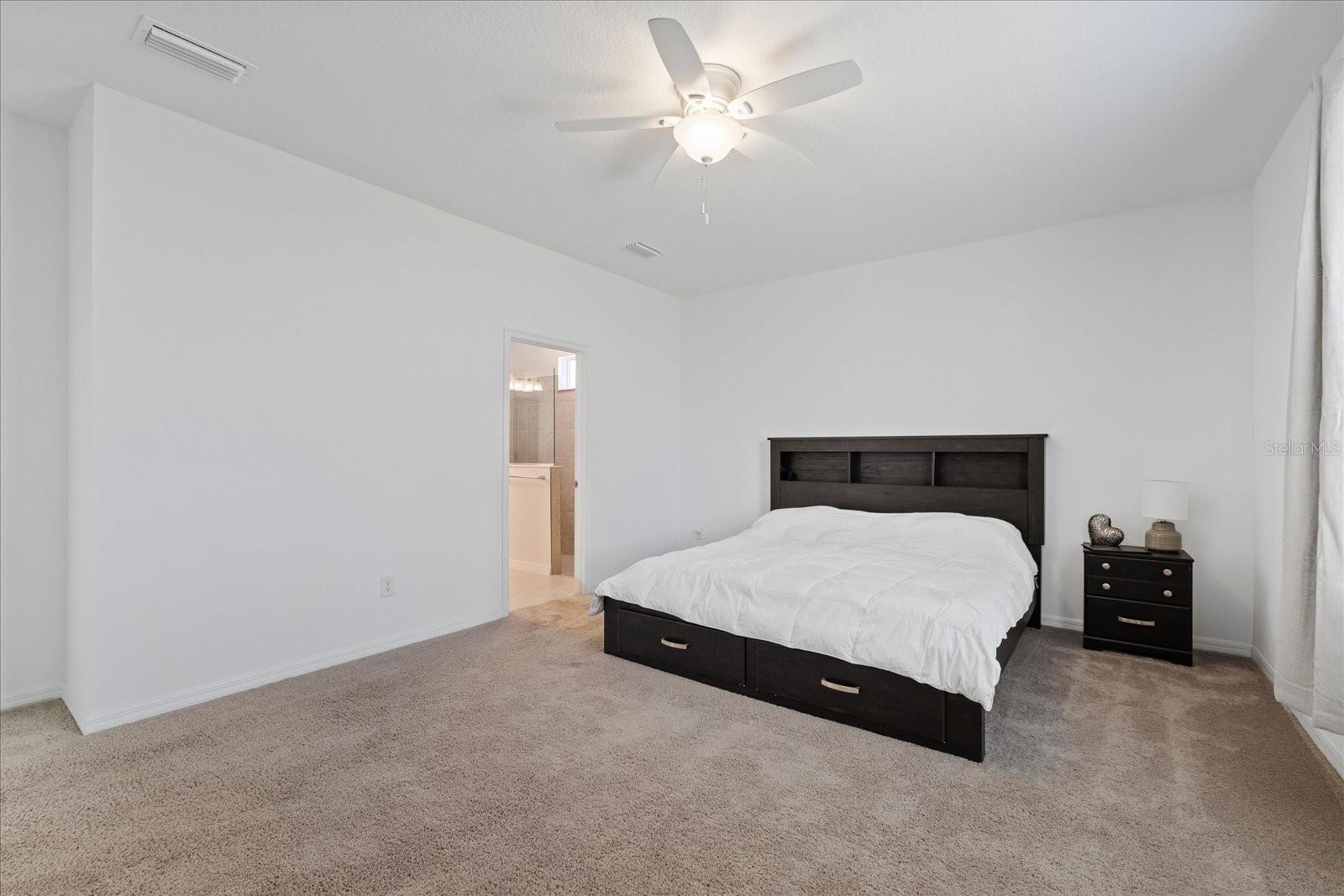 1050 DAVIS HEATHER CIR, SEFFNER, FL, 33584