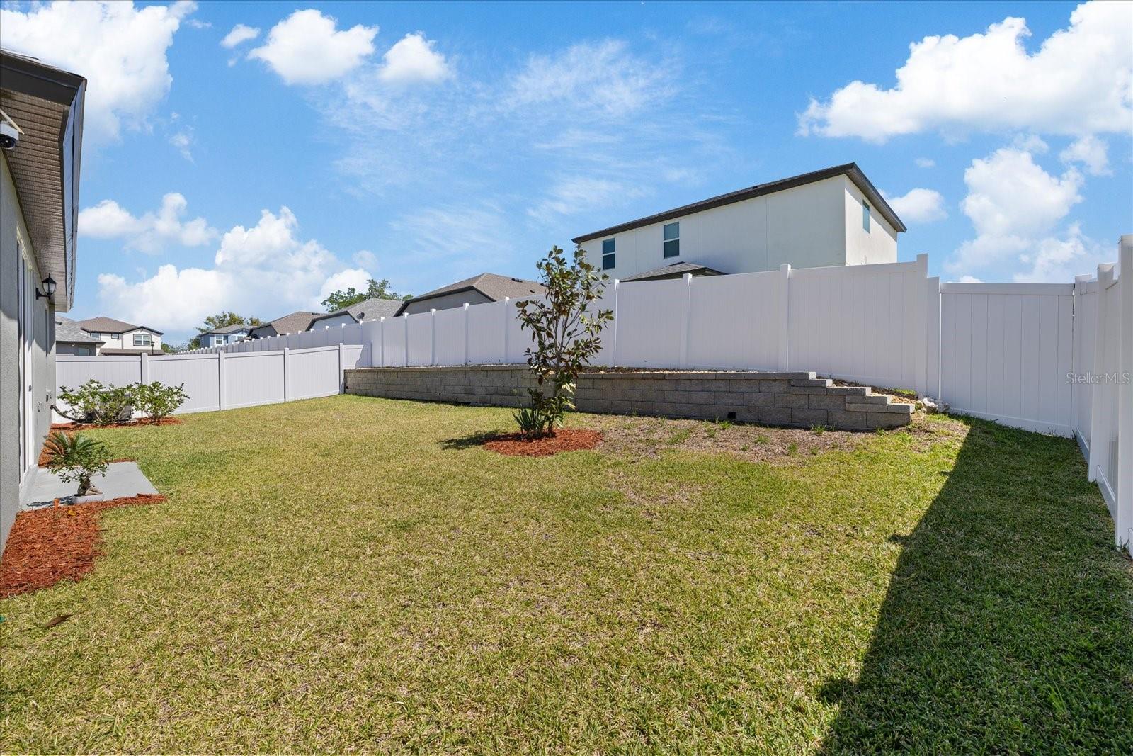 1050 DAVIS HEATHER CIR, SEFFNER, FL, 33584
