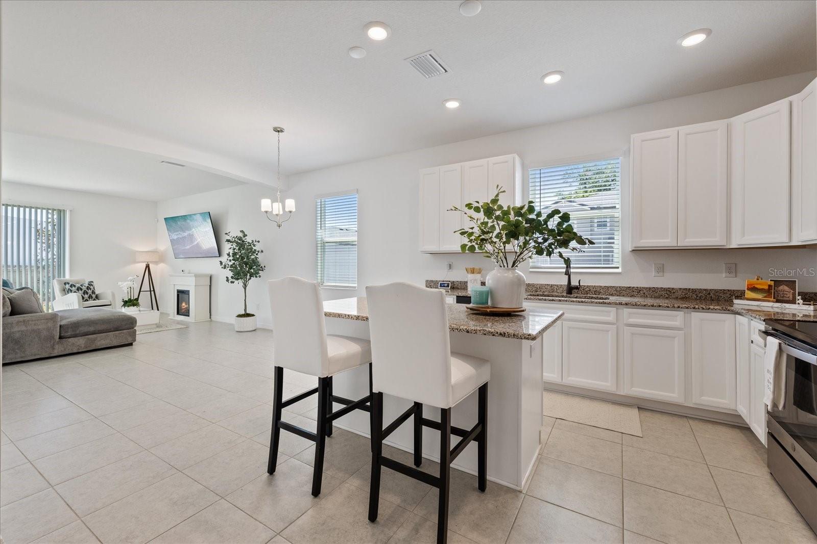 1050 DAVIS HEATHER CIR, SEFFNER, FL, 33584