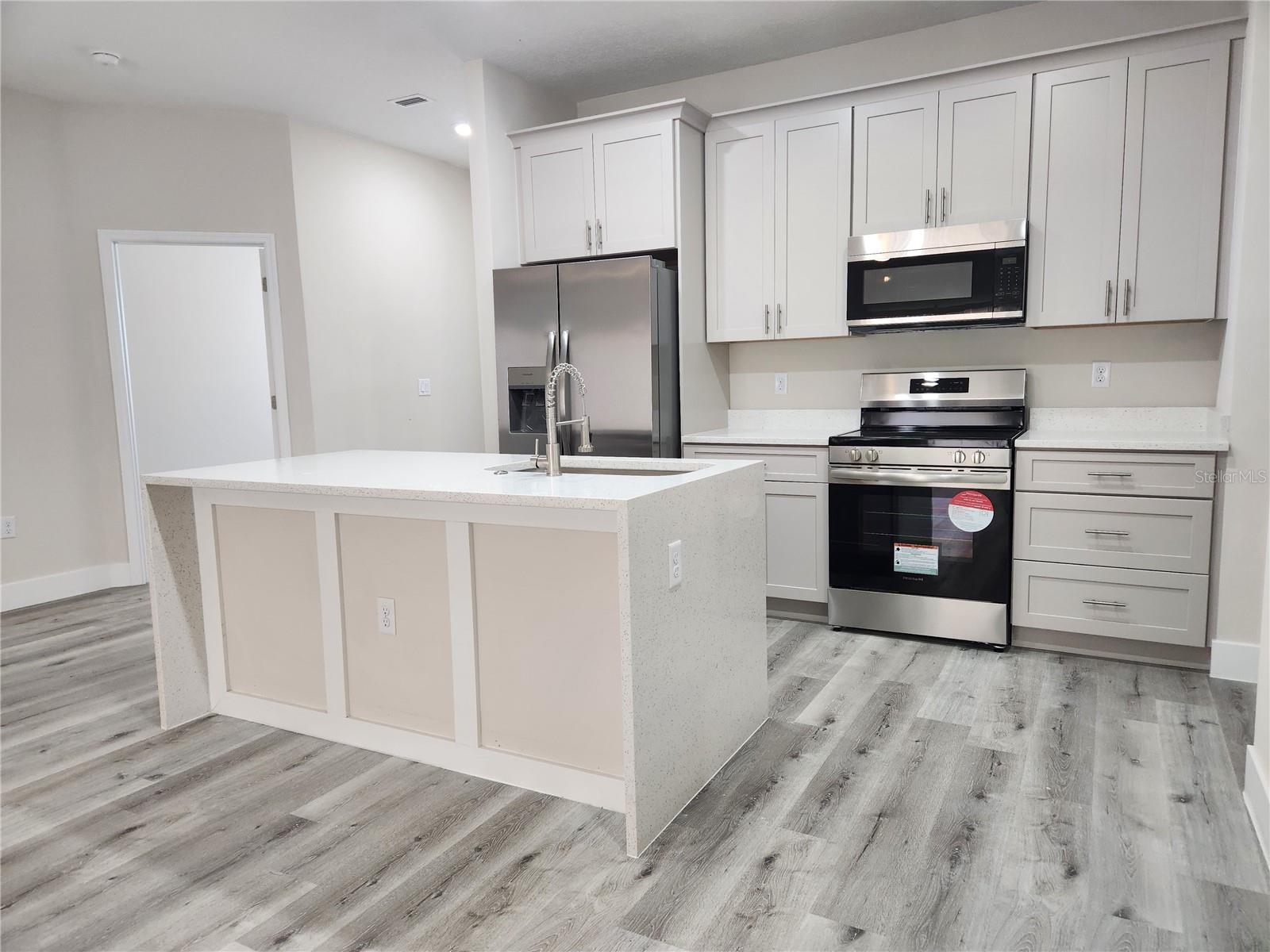 1408 SARASOTA WAY, KISSIMMEE, FL, 34759