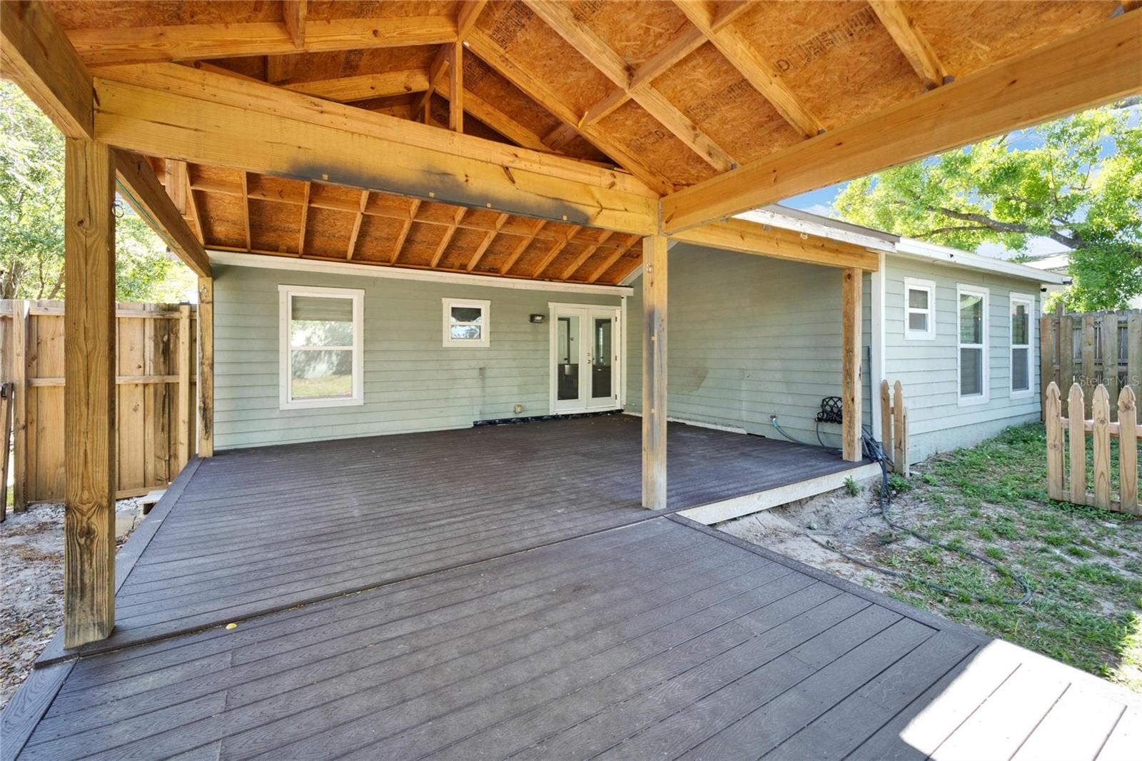 9208 N 27TH ST, TAMPA, FL, 33612
