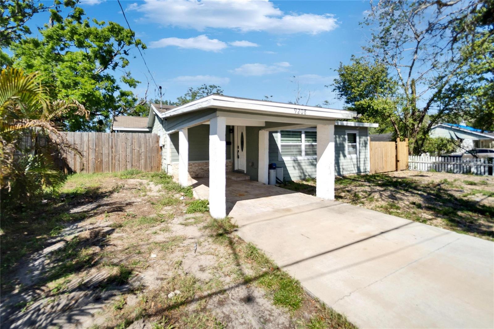 9208 N 27TH ST, TAMPA, FL, 33612