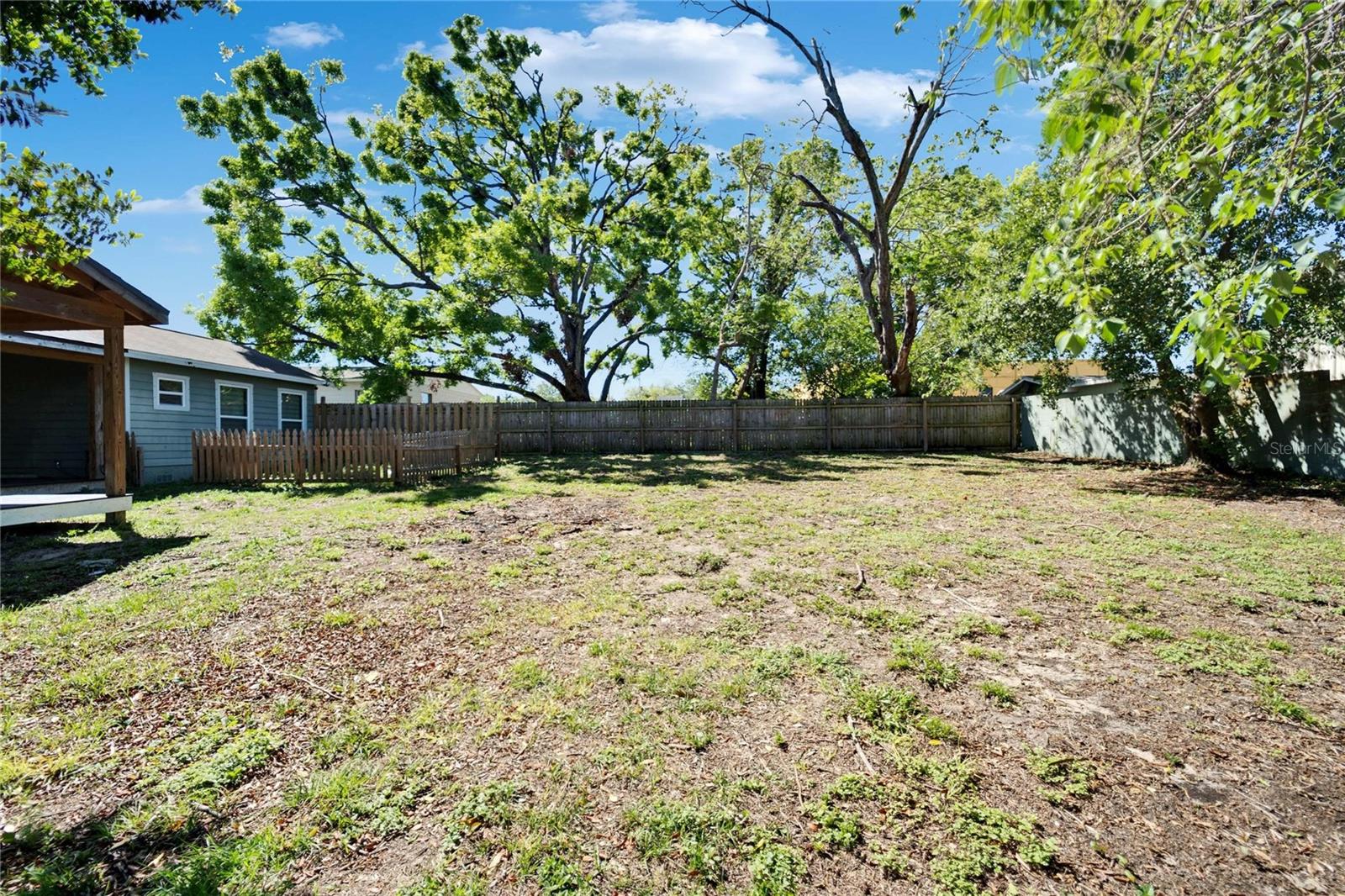 9208 N 27TH ST, TAMPA, FL, 33612