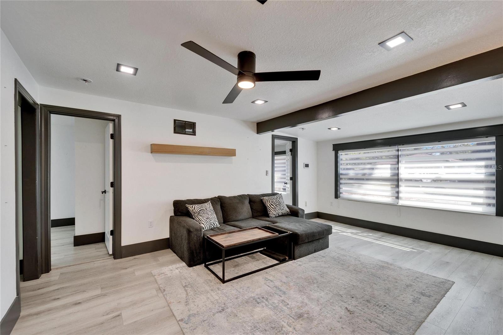 9208 N 27TH ST, TAMPA, FL, 33612