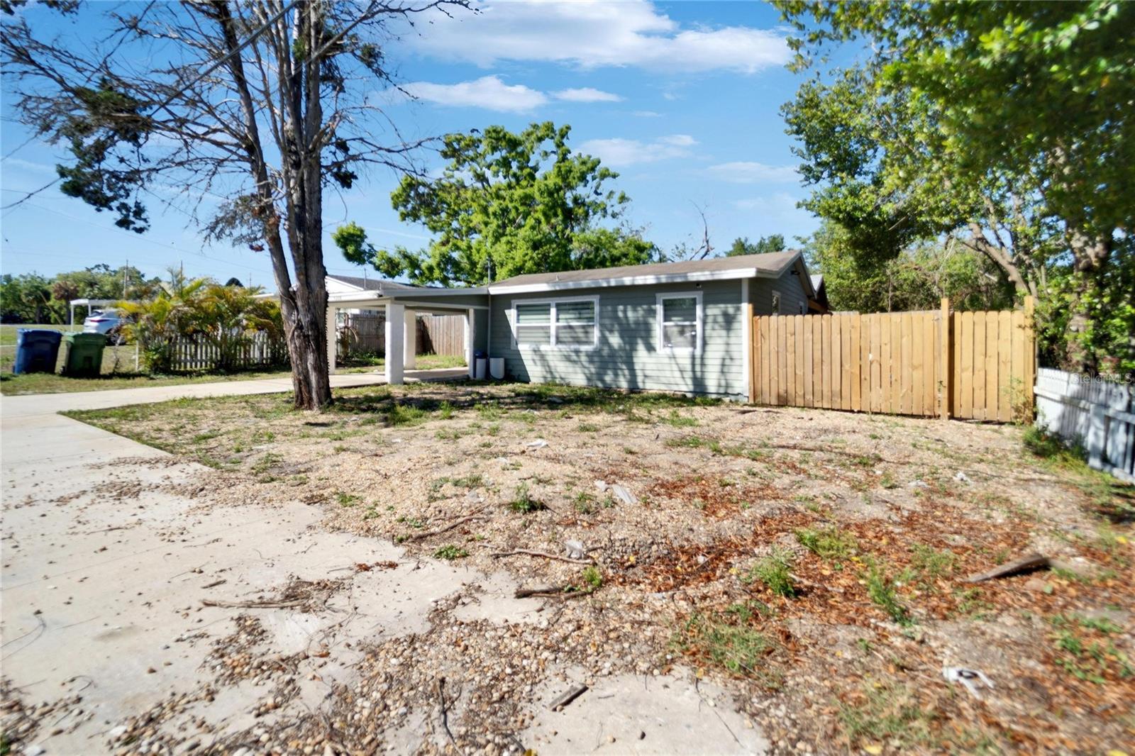 9208 N 27TH ST, TAMPA, FL, 33612