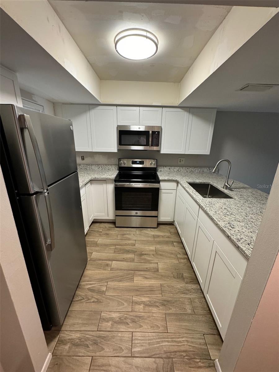 639 AVENUE F NW #12, WINTER HAVEN, FL, 33881