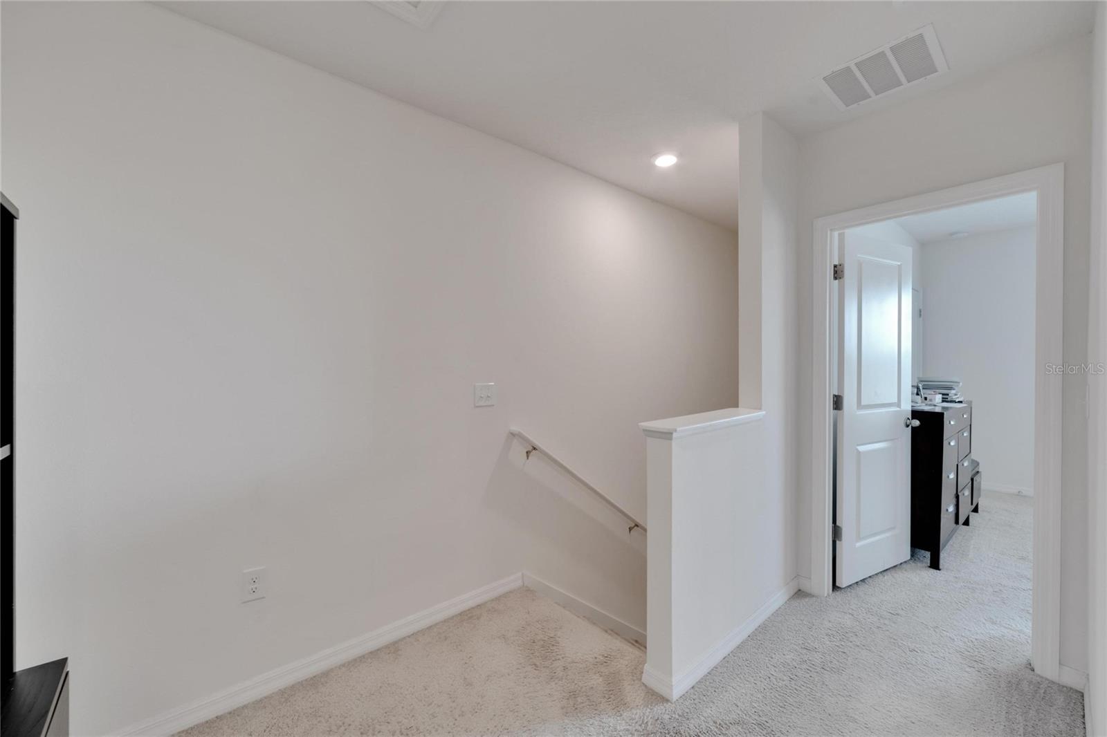 1967 HOVENWEEP RD, WESLEY CHAPEL, FL, 33543