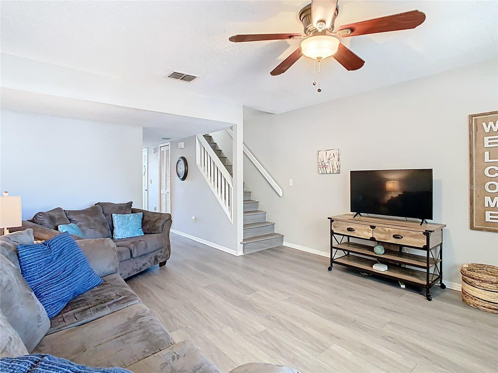 2259 FLETCHERS POINT CIR, TAMPA, FL, 33613