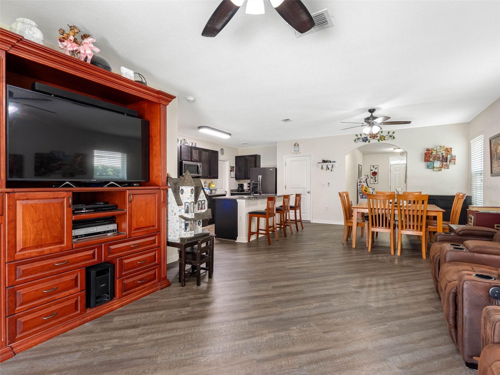 5946 81ST AVE N, PINELLAS PARK, FL, 33781