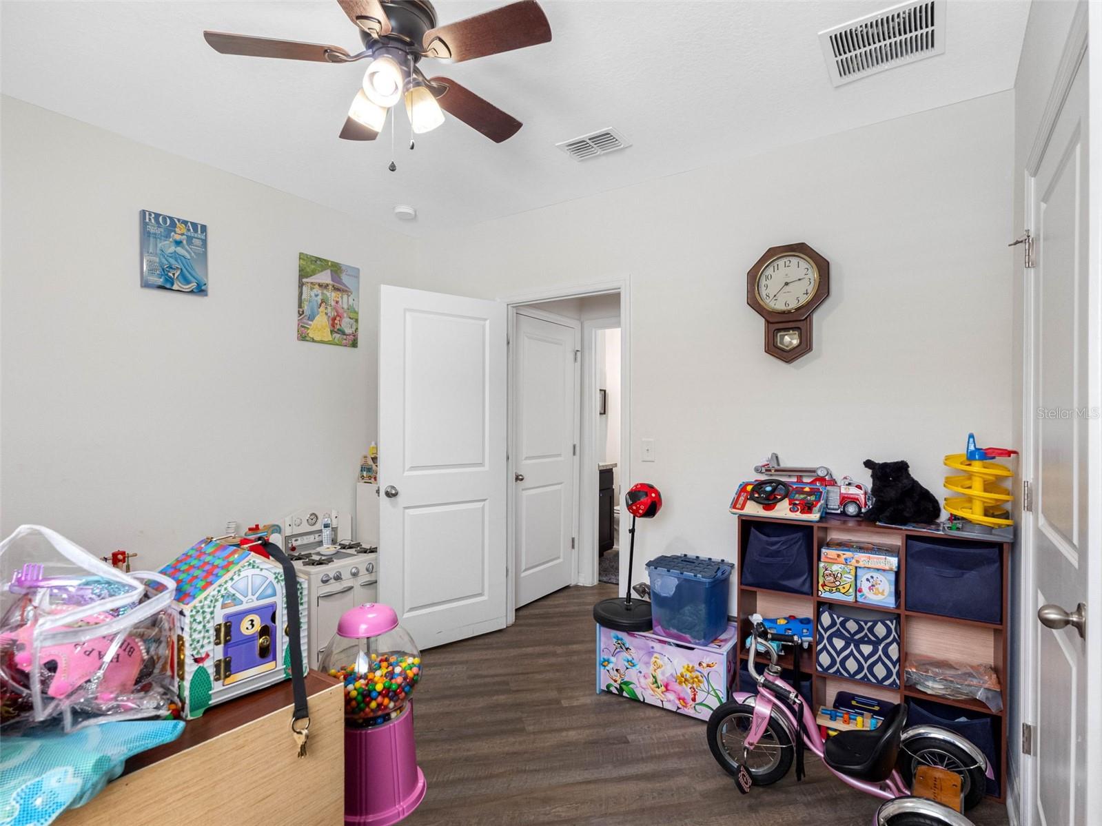 5946 81ST AVE N, PINELLAS PARK, FL, 33781