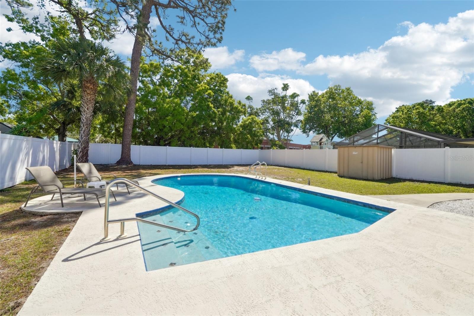 2033 WHITNEY DR, CLEARWATER, FL, 33760