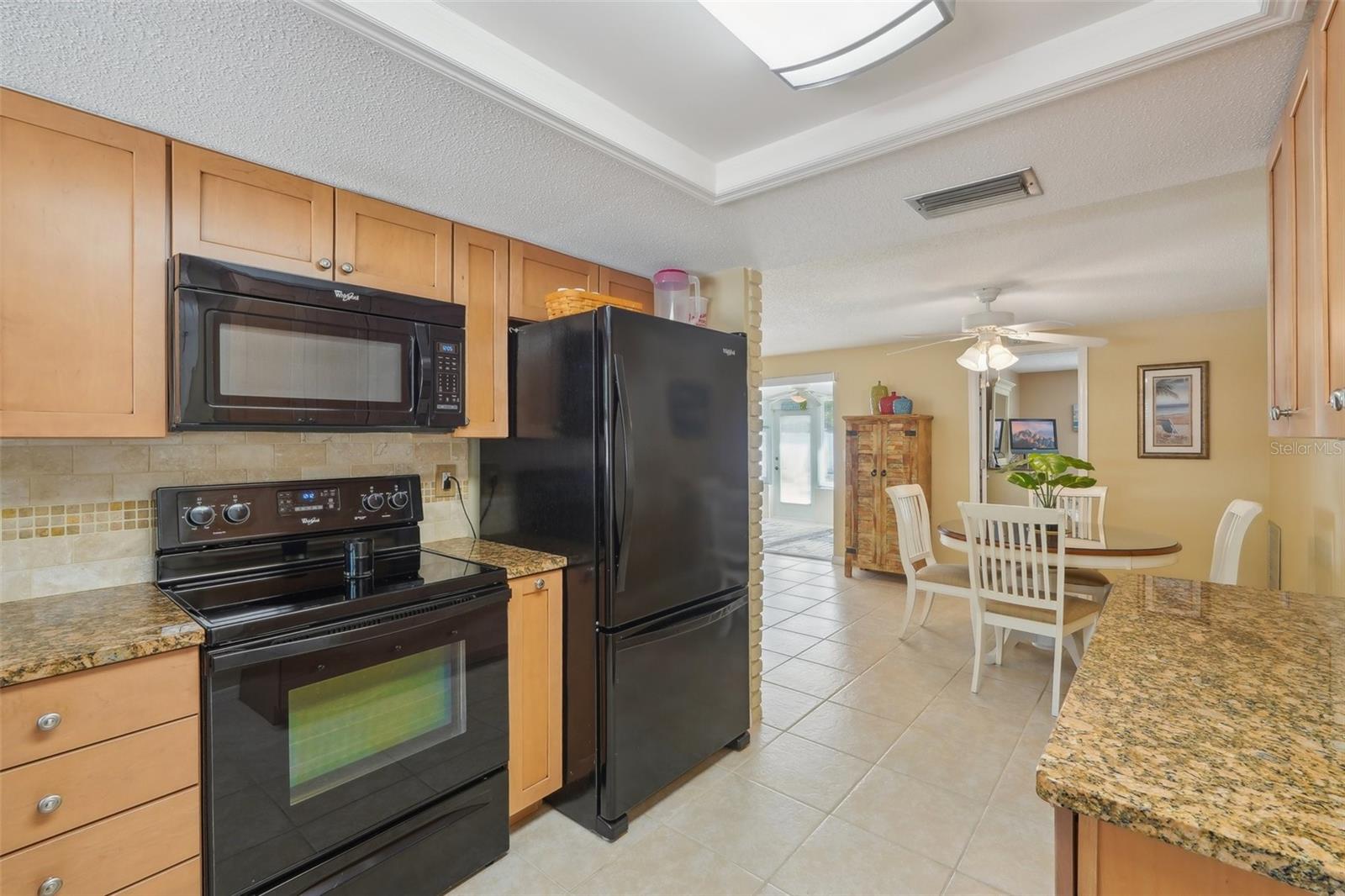 2033 WHITNEY DR, CLEARWATER, FL, 33760