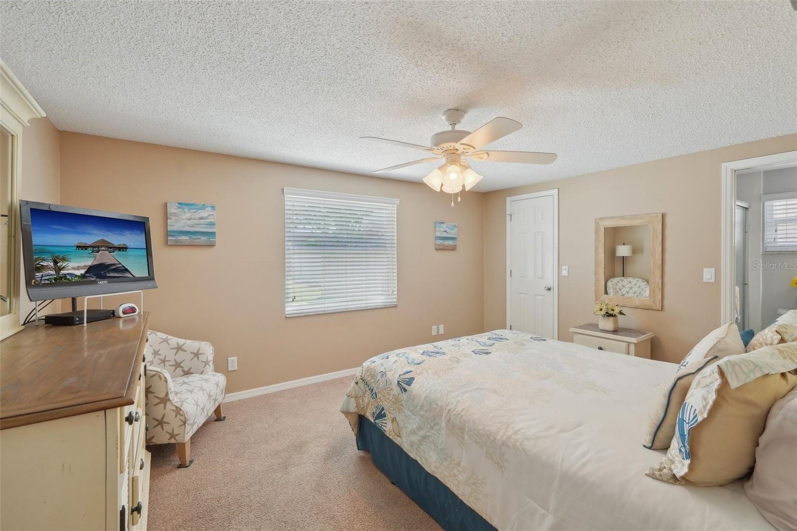 2033 WHITNEY DR, CLEARWATER, FL, 33760