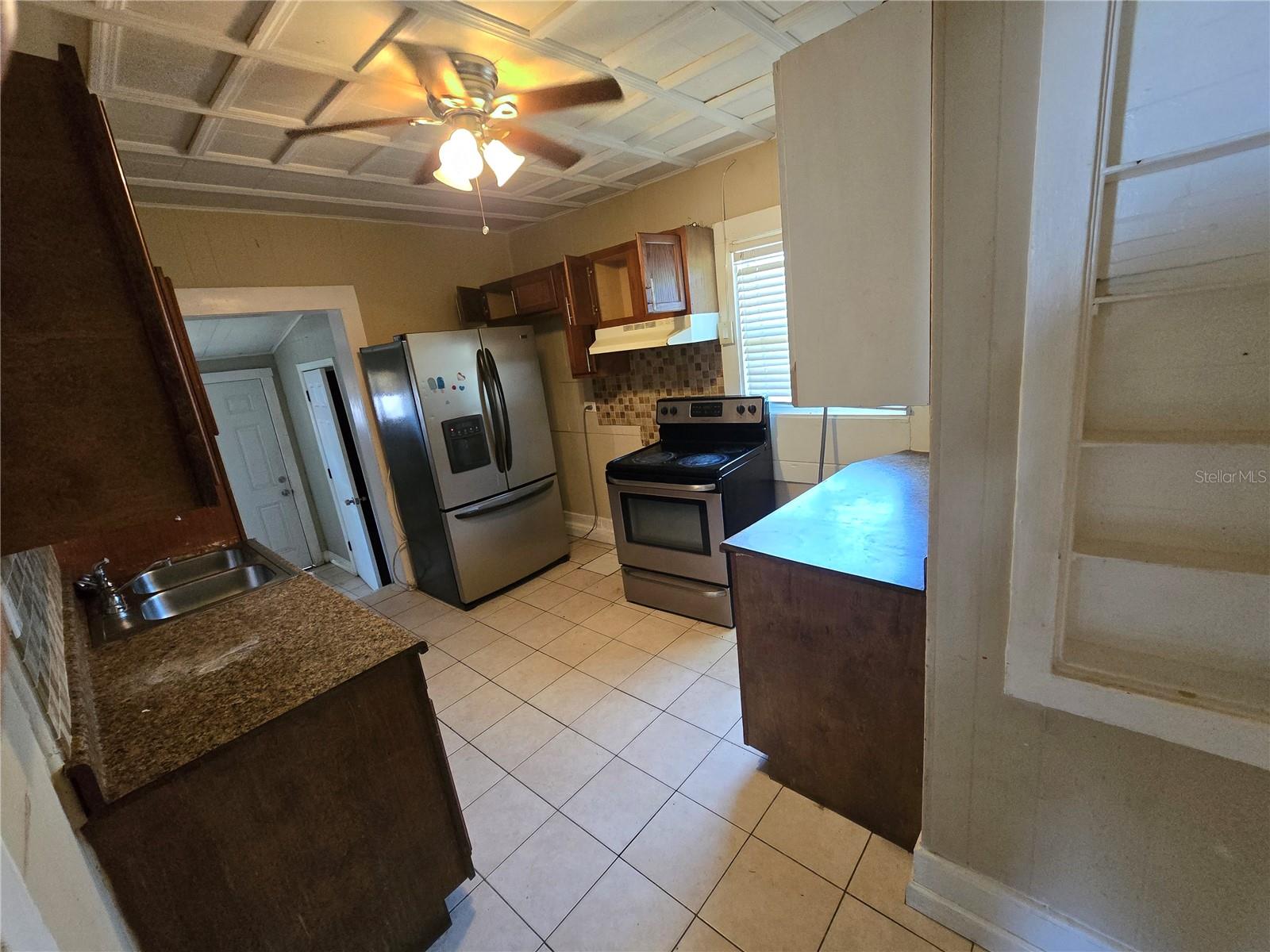1015 23RD AVE W, BRADENTON, FL, 34205