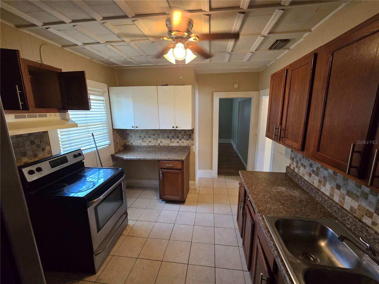 1015 23RD AVE W, BRADENTON, FL, 34205
