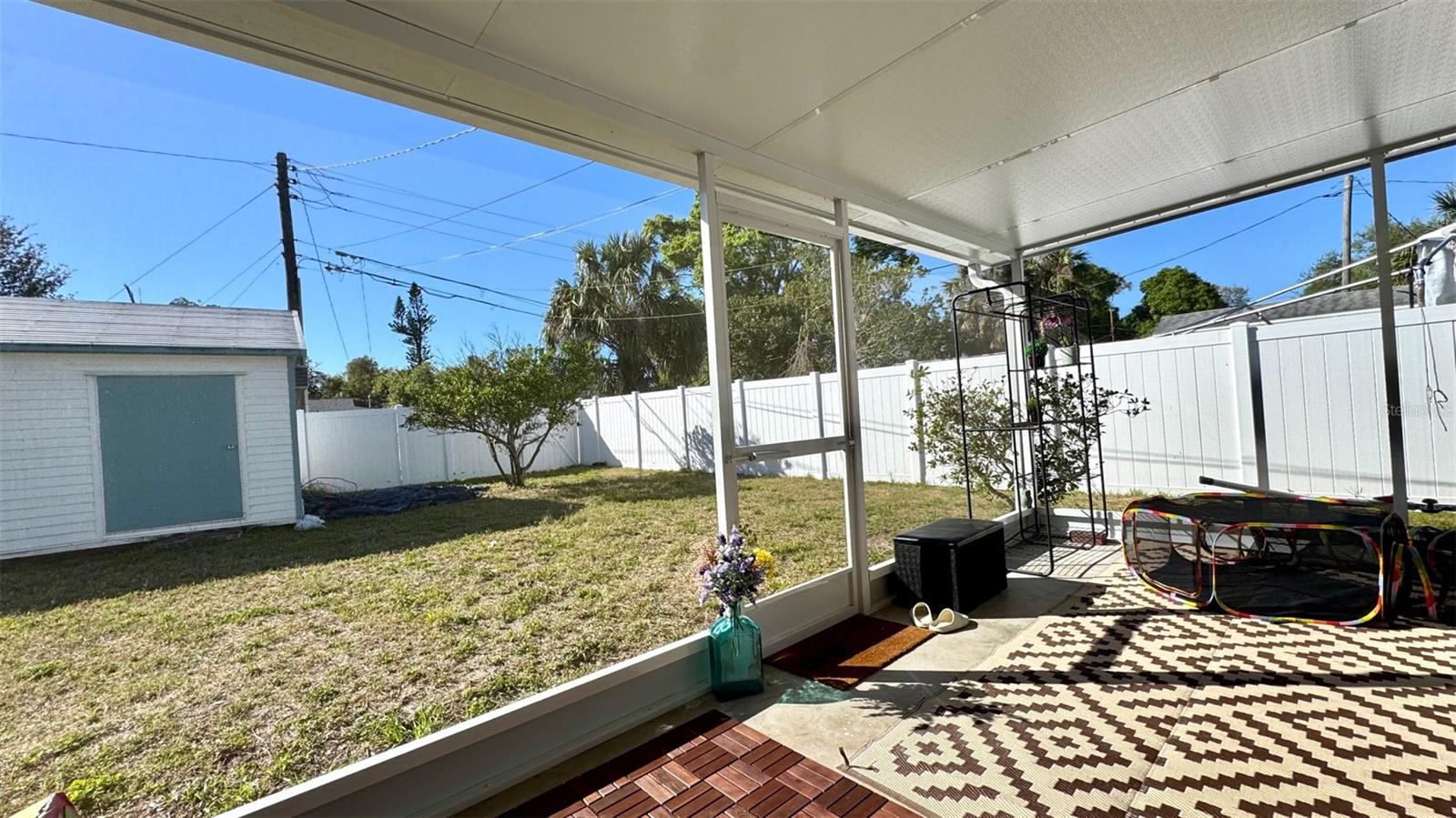 232 SE MONROE CIR N, ST PETERSBURG, FL, 33703