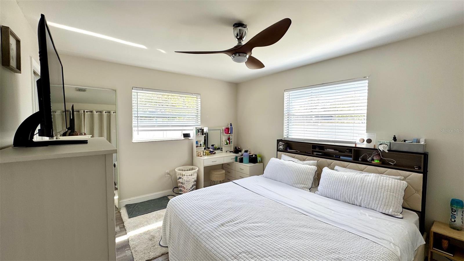 232 SE MONROE CIR N, ST PETERSBURG, FL, 33703