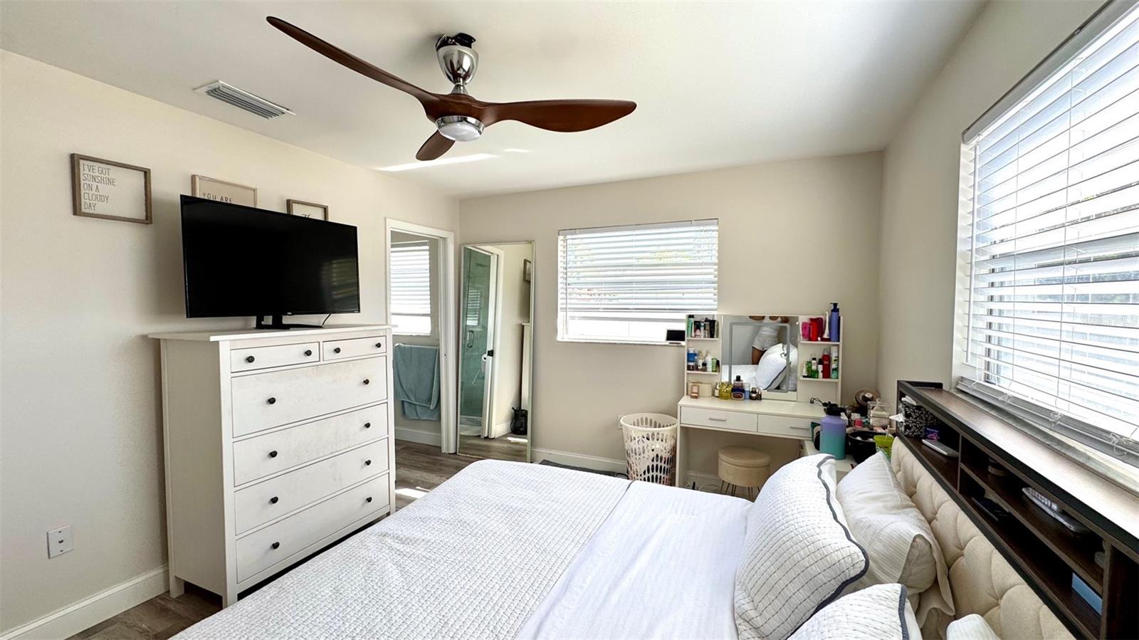 232 SE MONROE CIR N, ST PETERSBURG, FL, 33703