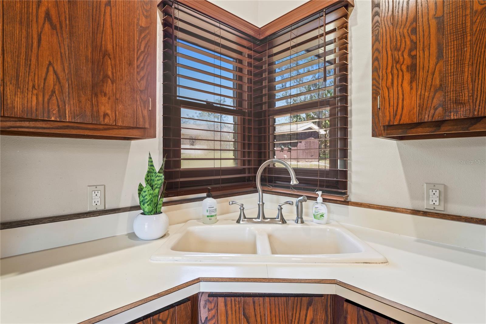 7169 SPRUCE DR, WEEKI WACHEE, FL, 34607
