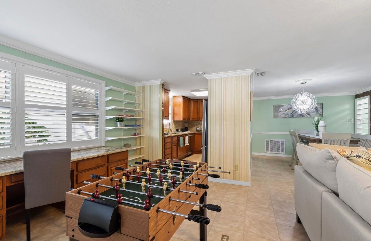 12352 83RD AVE, SEMINOLE, FL, 33772