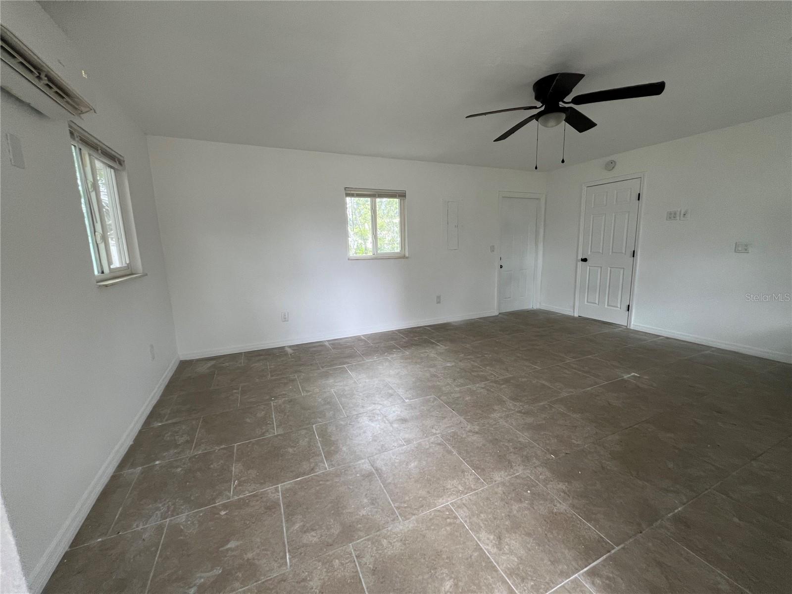 SOUTH DAYTONA, FL, 32119