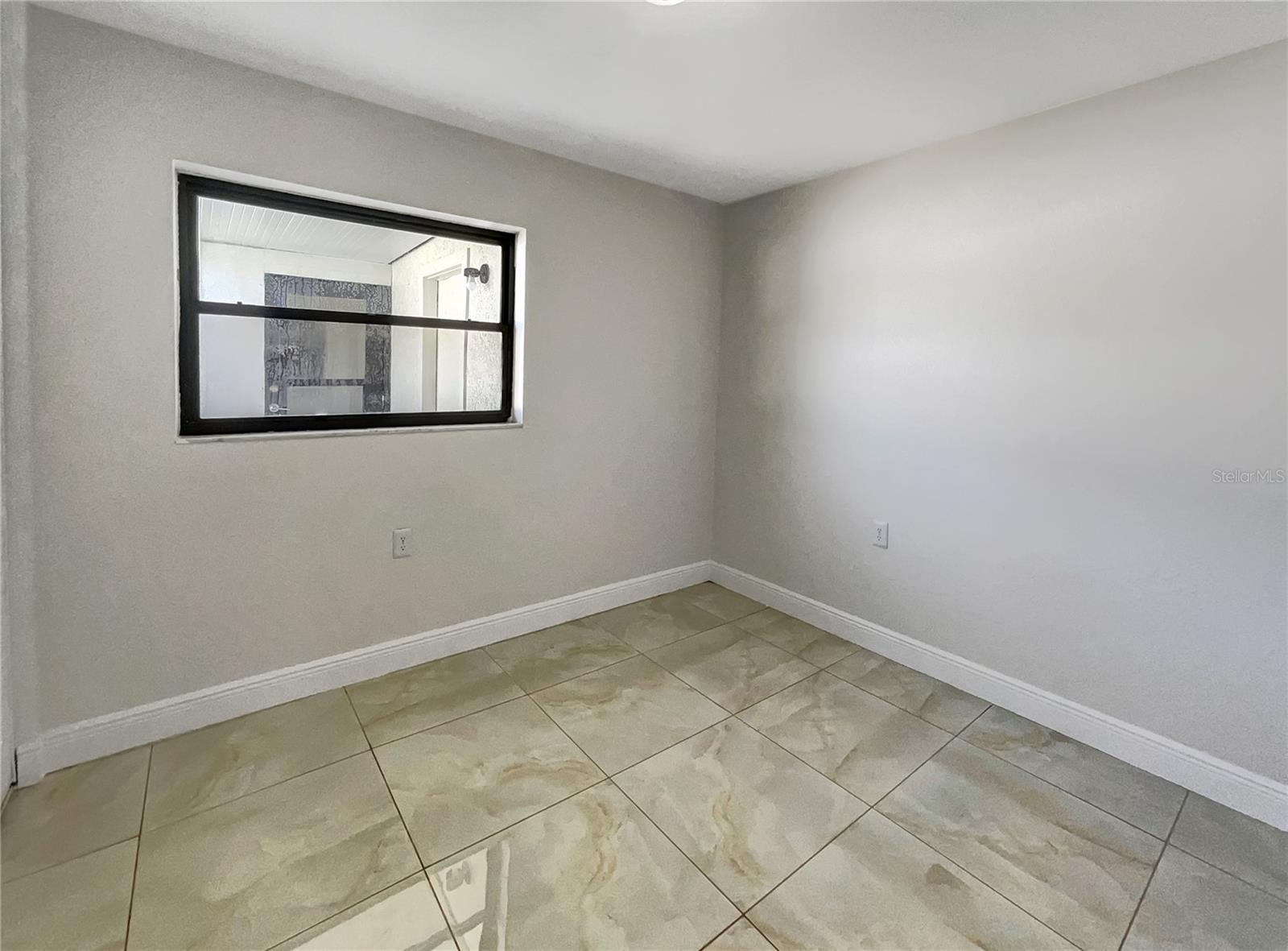 322 HOFFMAN BLVD, TAMPA, FL, 33612