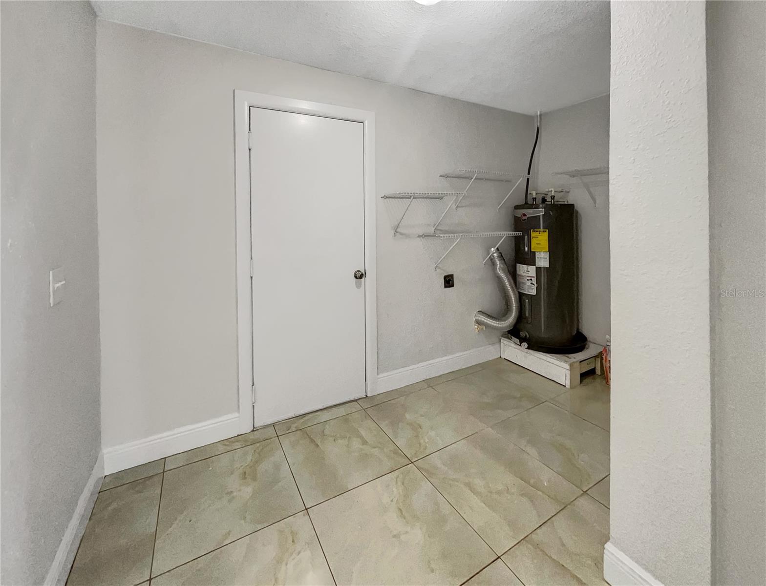 322 HOFFMAN BLVD, TAMPA, FL, 33612