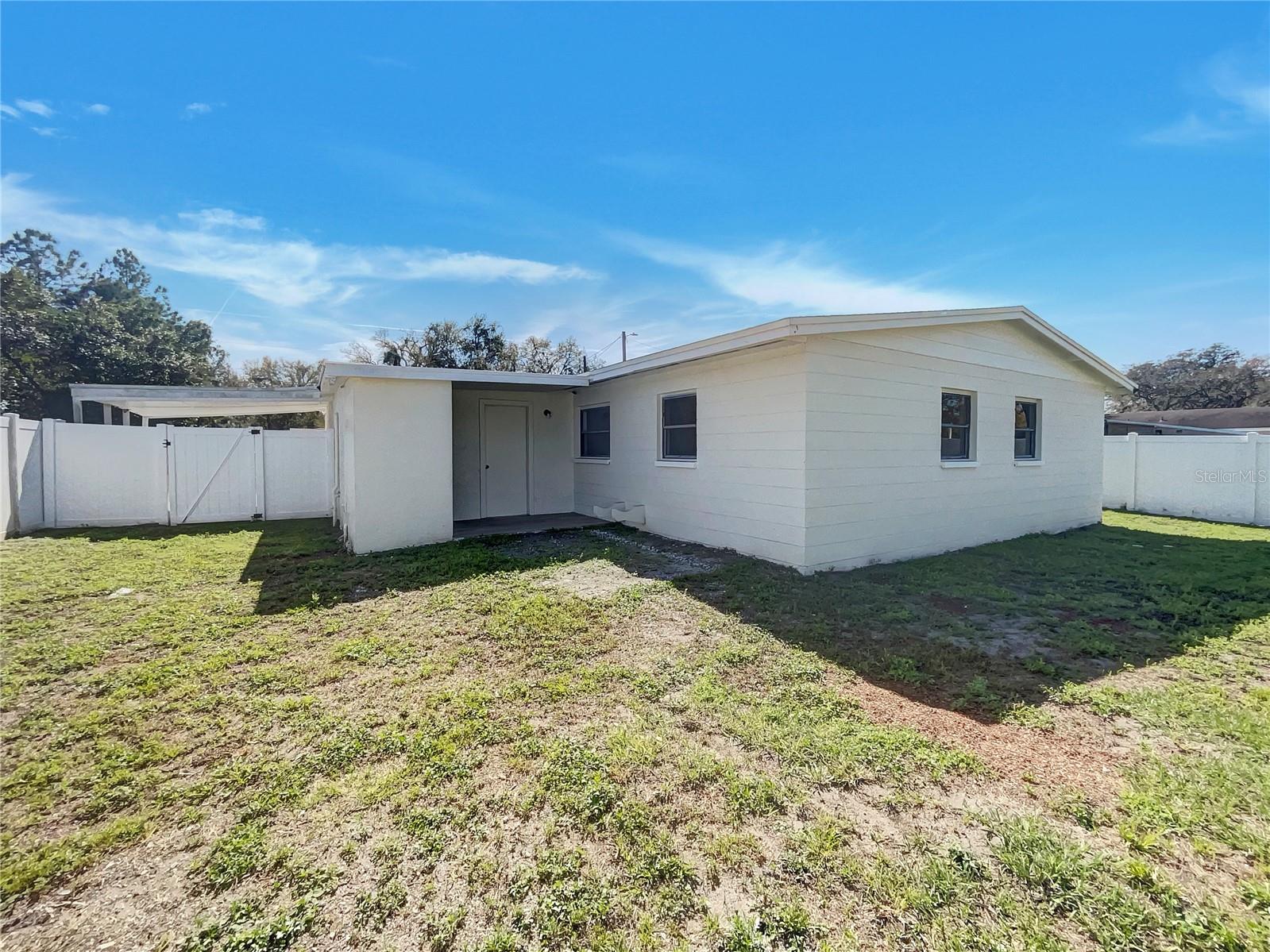 322 HOFFMAN BLVD, TAMPA, FL, 33612