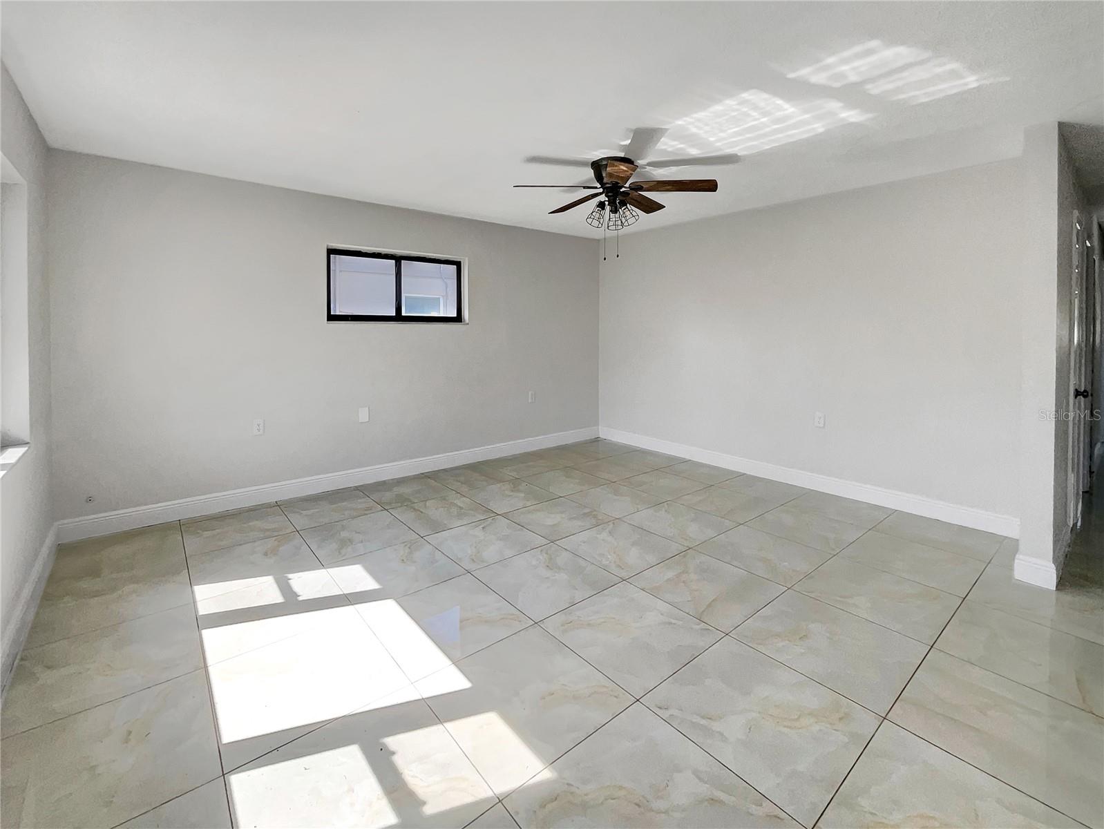 322 HOFFMAN BLVD, TAMPA, FL, 33612