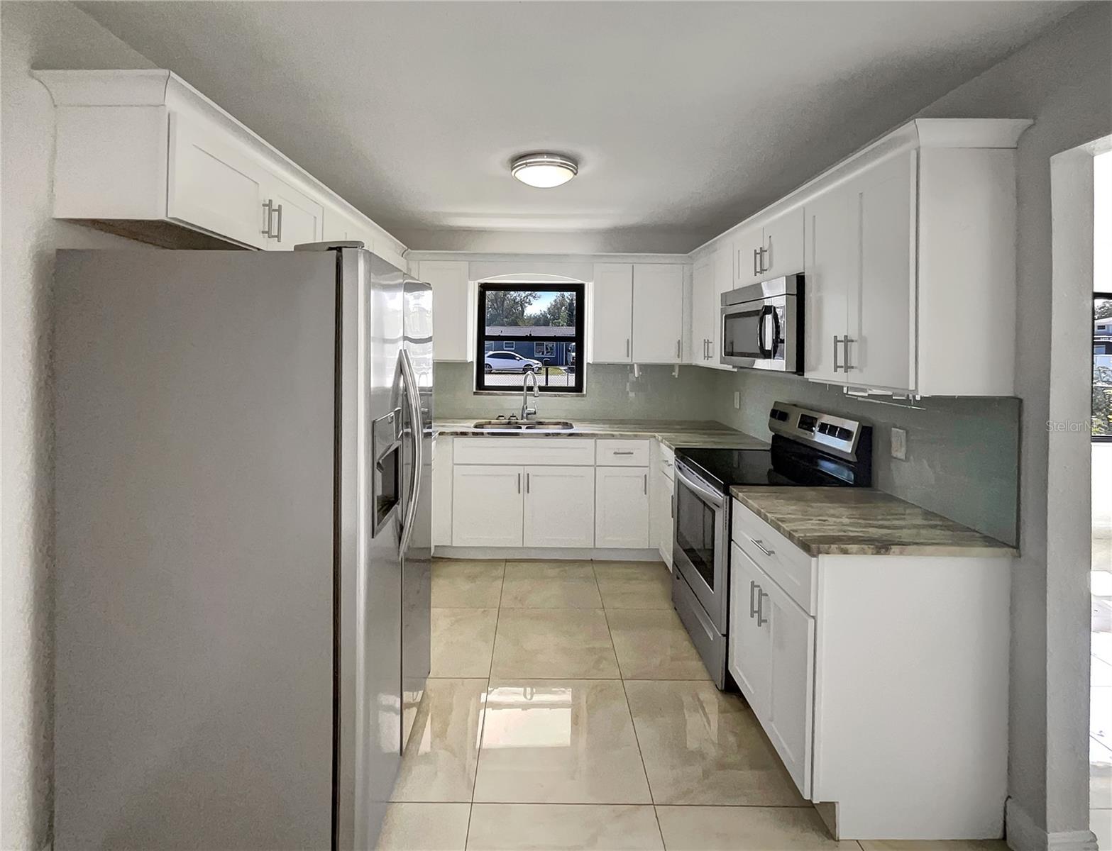 322 HOFFMAN BLVD, TAMPA, FL, 33612