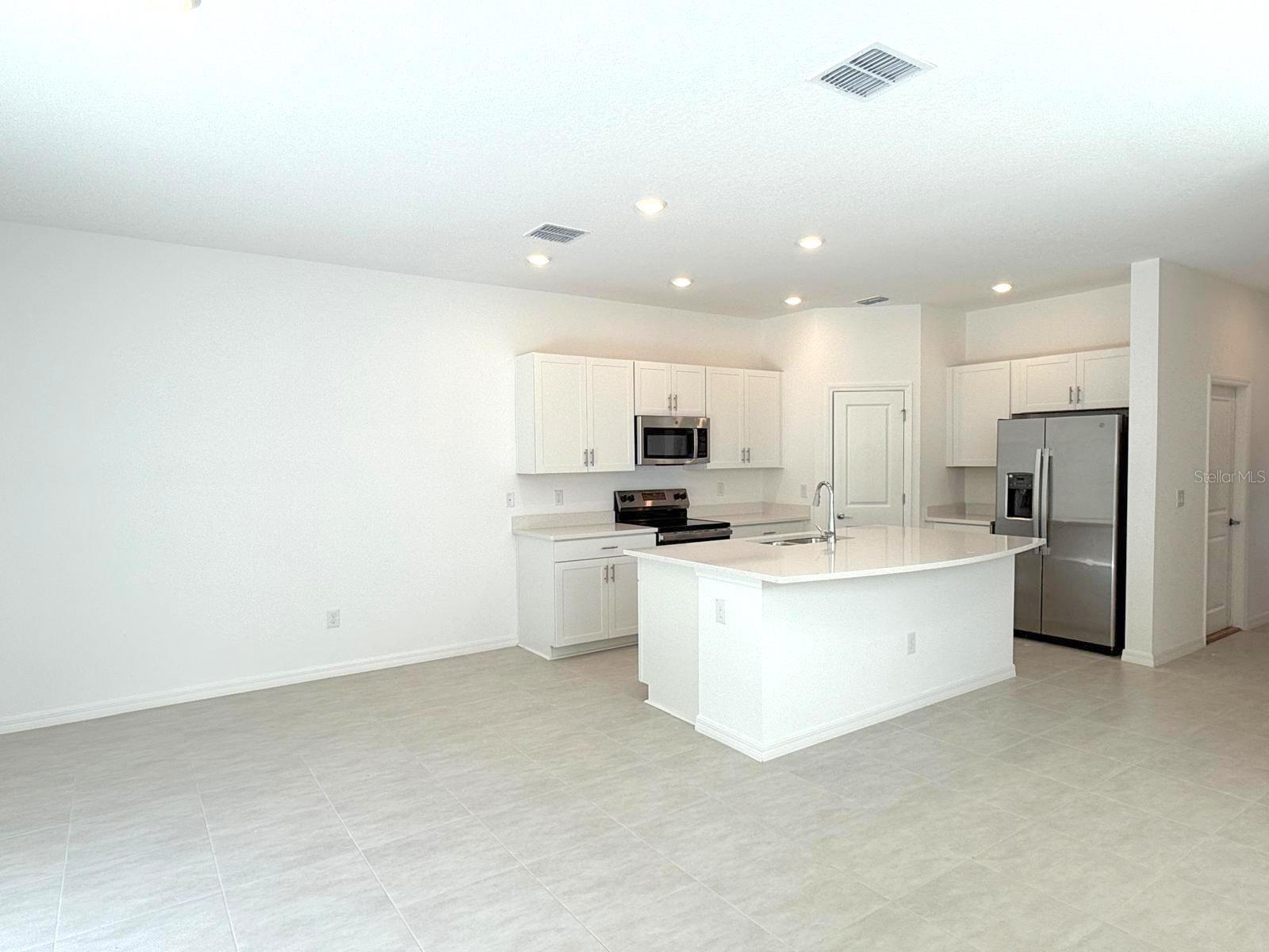2107 HALLIER CV, WESLEY CHAPEL, FL, 33543