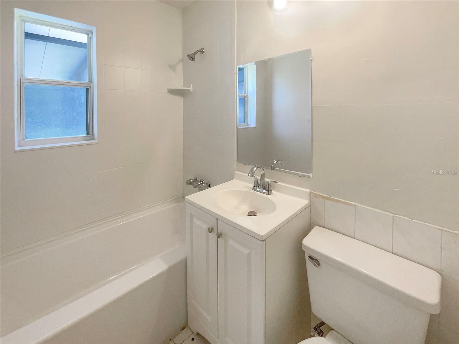 120 W WILDWOOD ST, TAMPA, FL, 33613