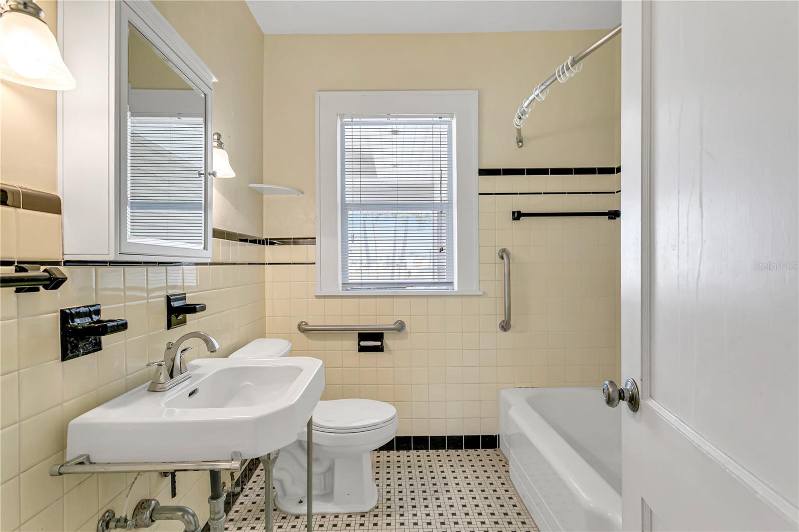 2107 PASS A GRILLE WAY, ST PETE BEACH, FL, 33706