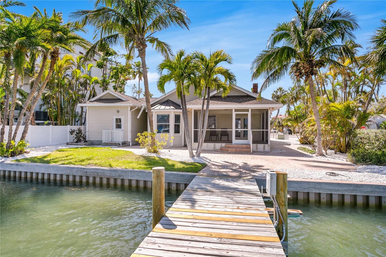 2107 PASS A GRILLE WAY, ST PETE BEACH, FL, 33706