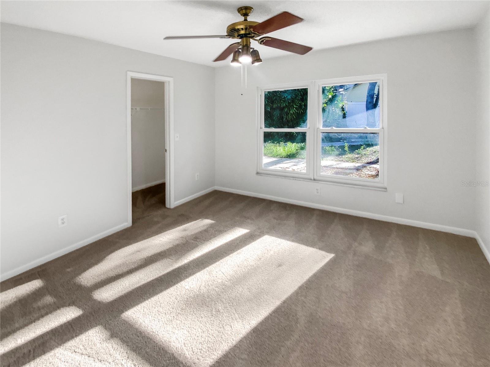 2405 BURLWOOD DR, LUTZ, FL, 33549