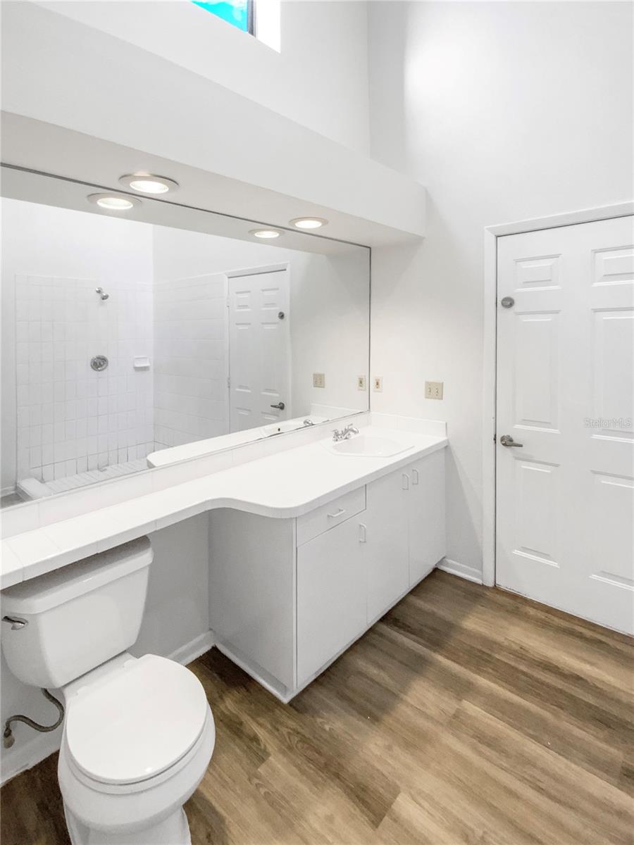 2405 BURLWOOD DR, LUTZ, FL, 33549