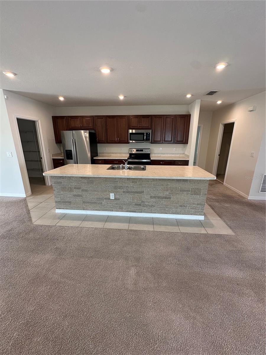 567 MEADOW BEND DRIVE, DAVENPORT, FL, 33837