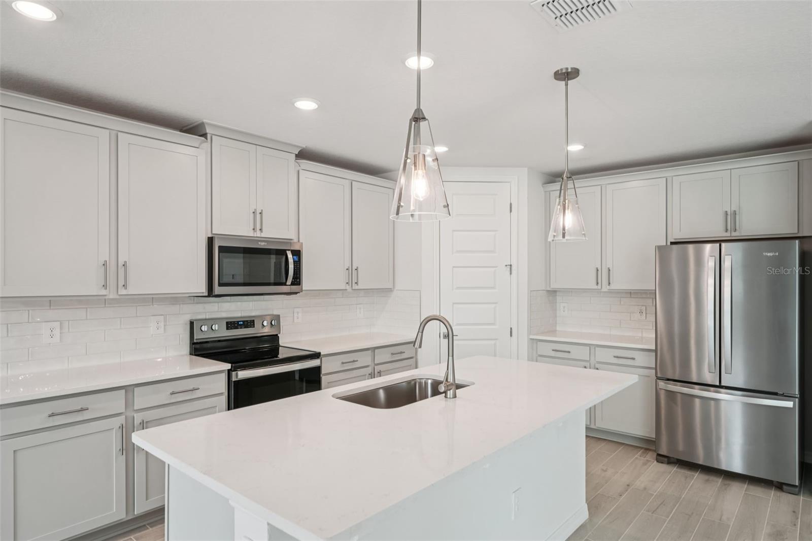 2352 CITRUS BLOOM DR, BARTOW, FL, 33830