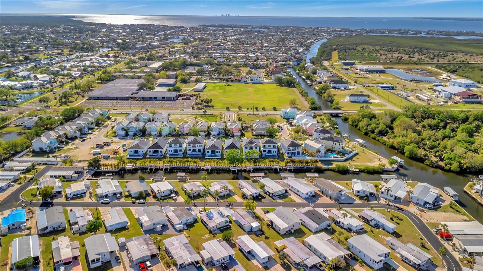 109 W SAINT LUCIA LOOP, APOLLO BEACH, FL, 33572