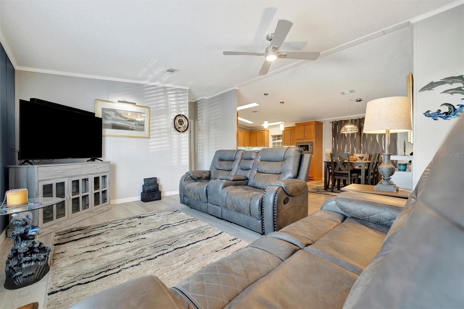 109 W SAINT LUCIA LOOP, APOLLO BEACH, FL, 33572