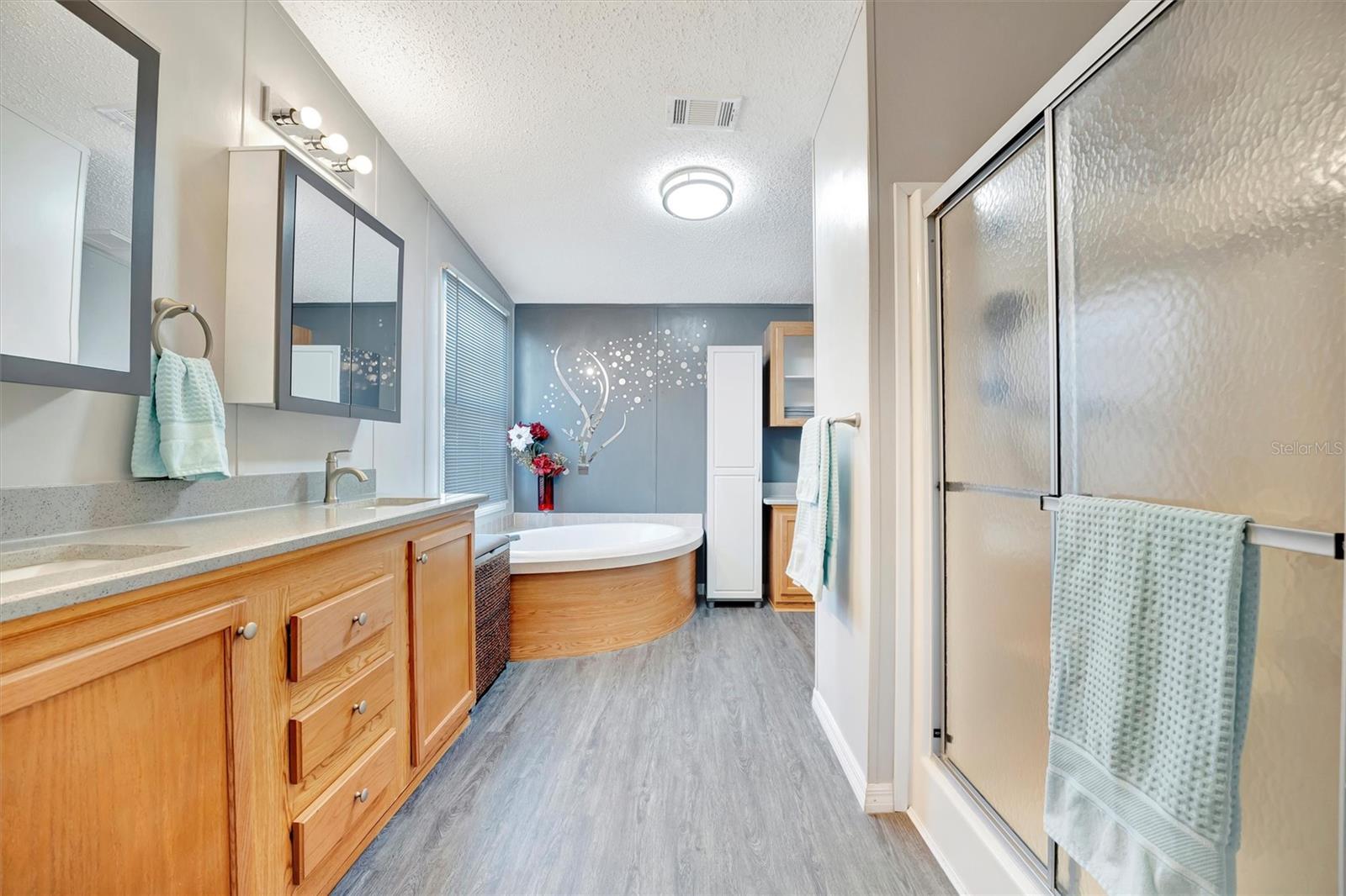 109 W SAINT LUCIA LOOP, APOLLO BEACH, FL, 33572