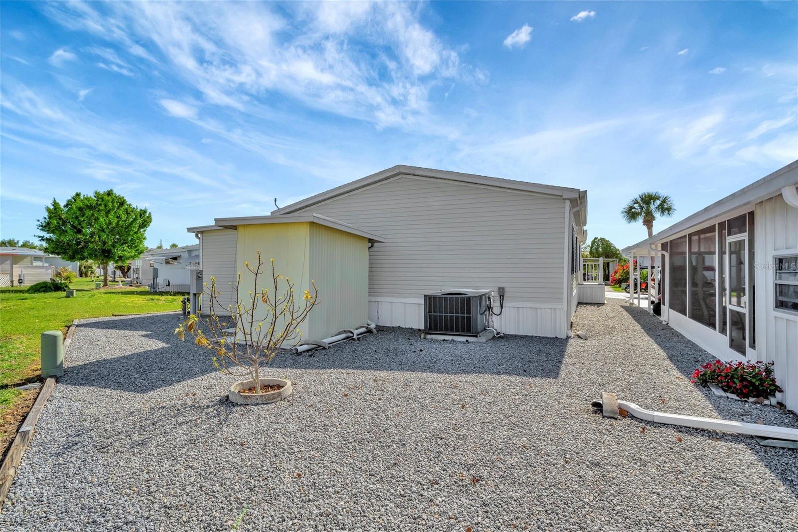 109 W SAINT LUCIA LOOP, APOLLO BEACH, FL, 33572