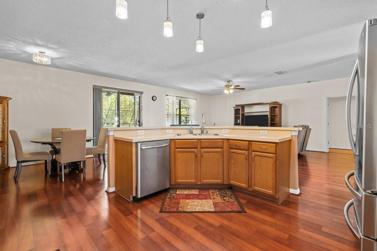 2721 VILLAGE PINE TER, ORLANDO, FL, 32833