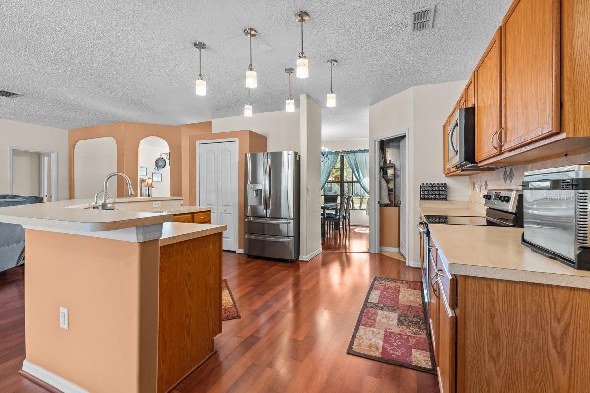 2721 VILLAGE PINE TER, ORLANDO, FL, 32833
