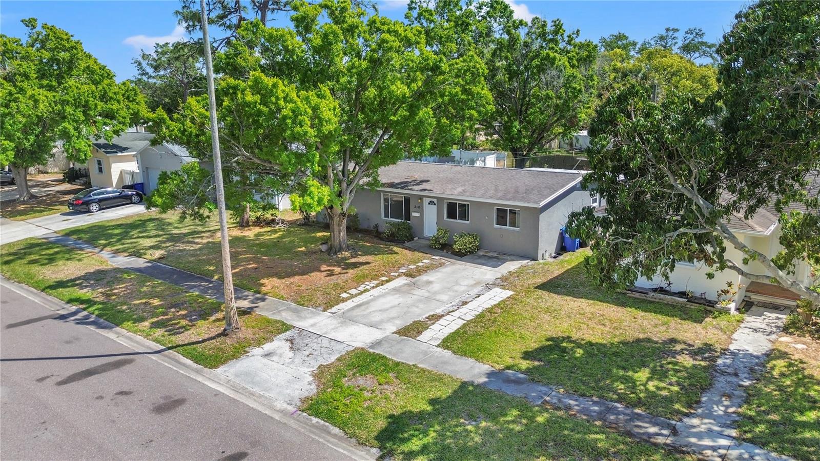 218 80TH AVE N, ST PETERSBURG, FL, 33702