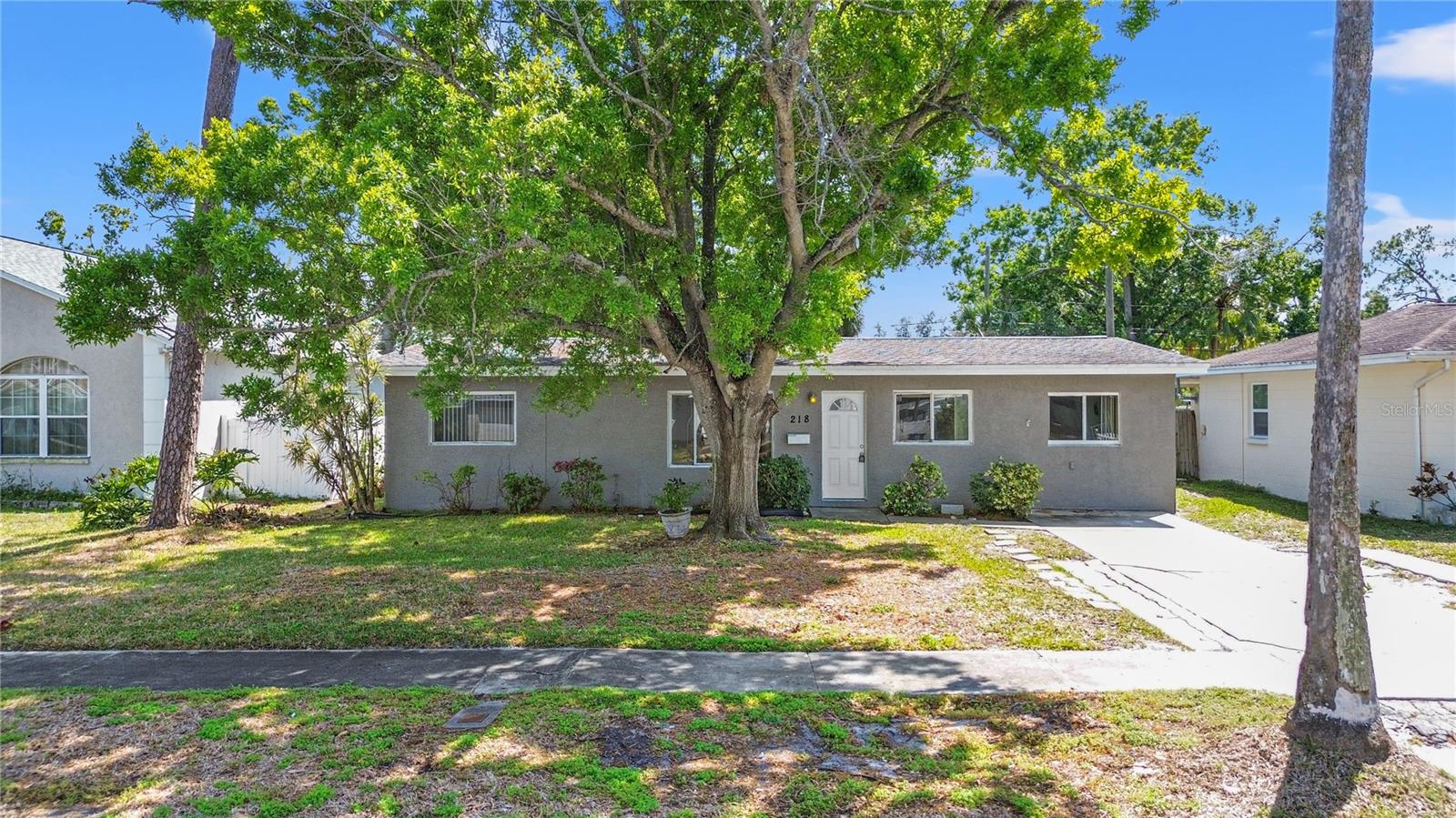 218 80TH AVE N, ST PETERSBURG, FL, 33702