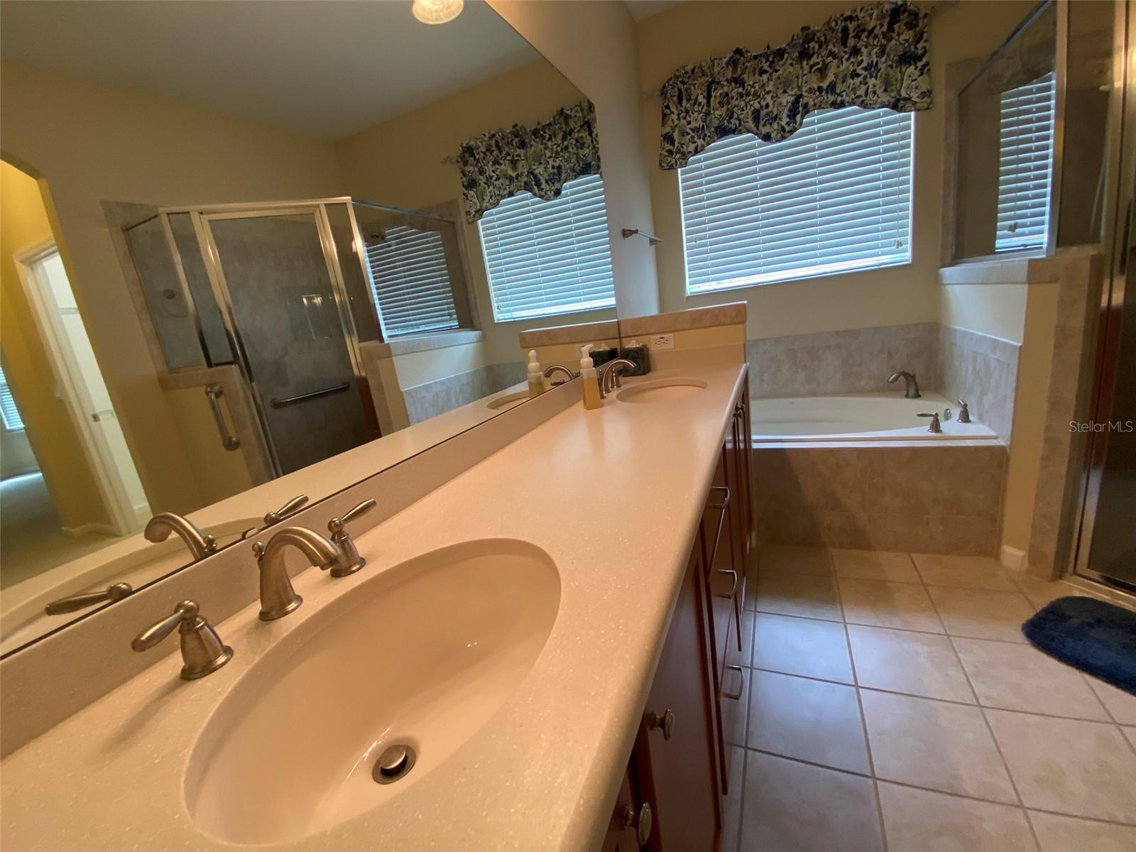 1612 LINCOLNSHIRE DR, DELAND, FL, 32724