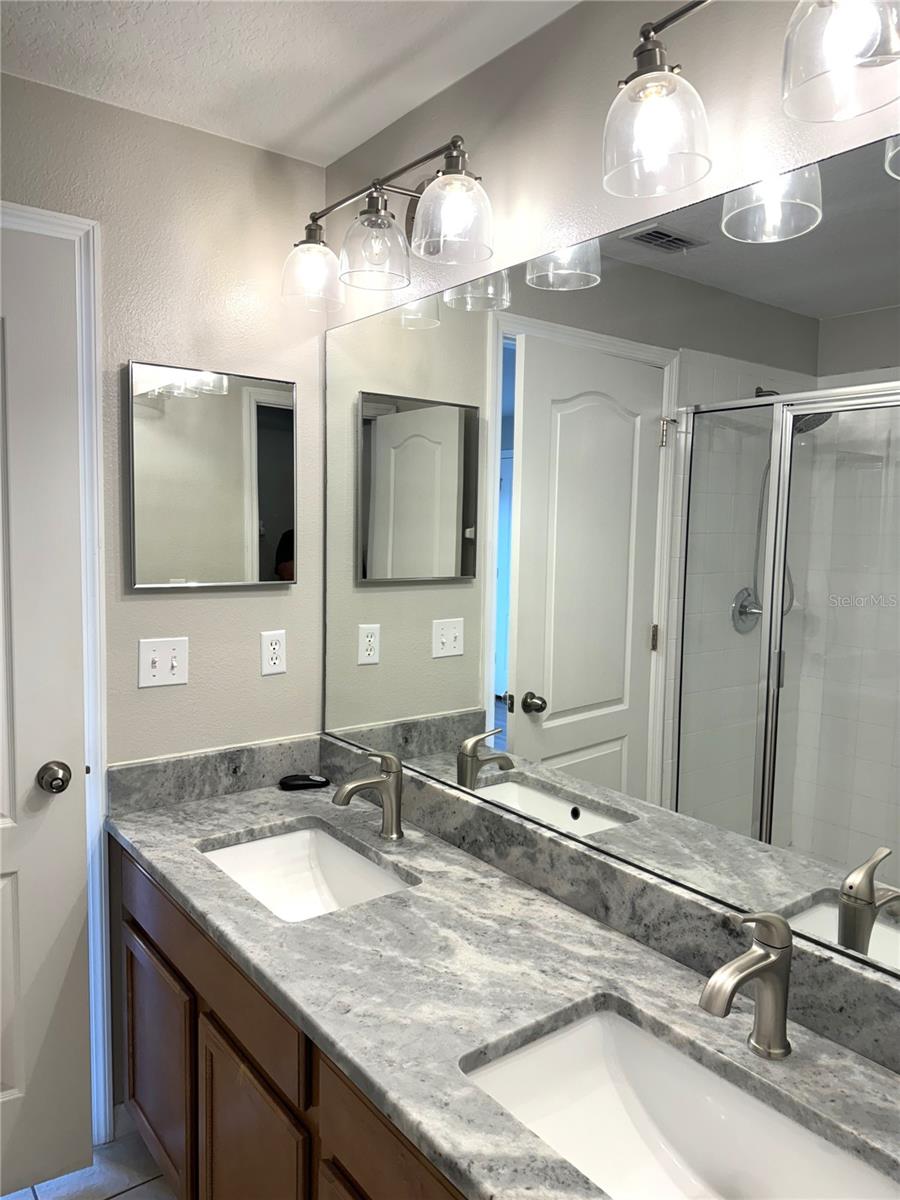 4188 WINDING VINE DR, LAKELAND, FL, 33812