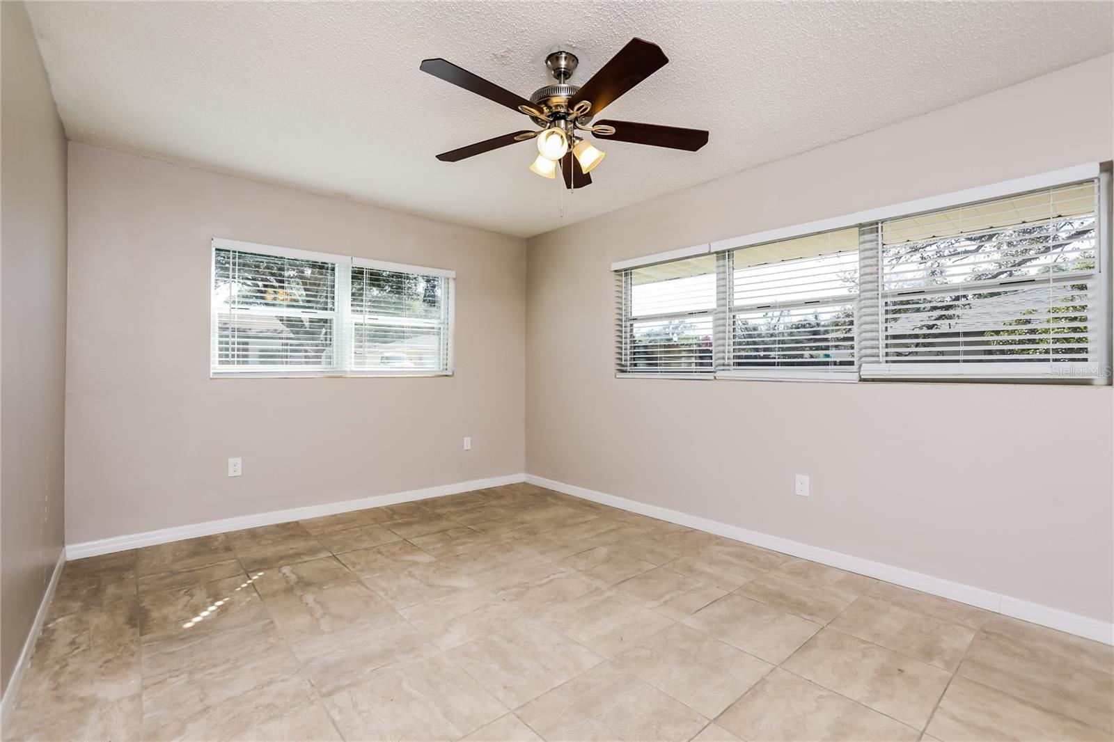 1618 SILVERSMITH PL, ORLANDO, FL, 32818